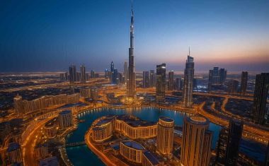 20250728_1655_نمای دبی در شب_remix_01k18k6j2ze388ebkrxgy9cdqx