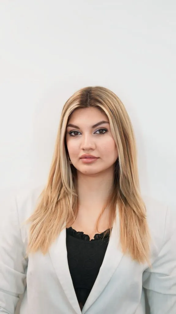 Persian Horizon IMG 4073 scaled 2 575x1024 1