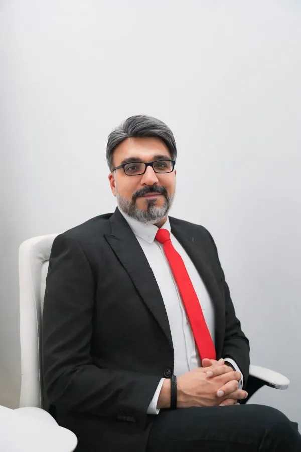 Persian Horizon IMG 4194 scaled 2 600x901 1