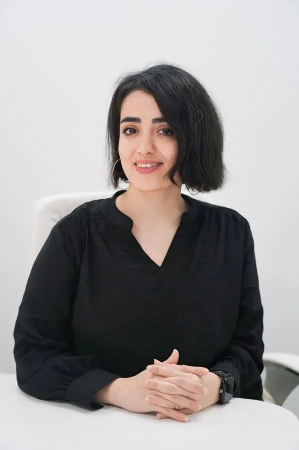 Persian Horizon IMG 4202 scaled 2 600x901 1